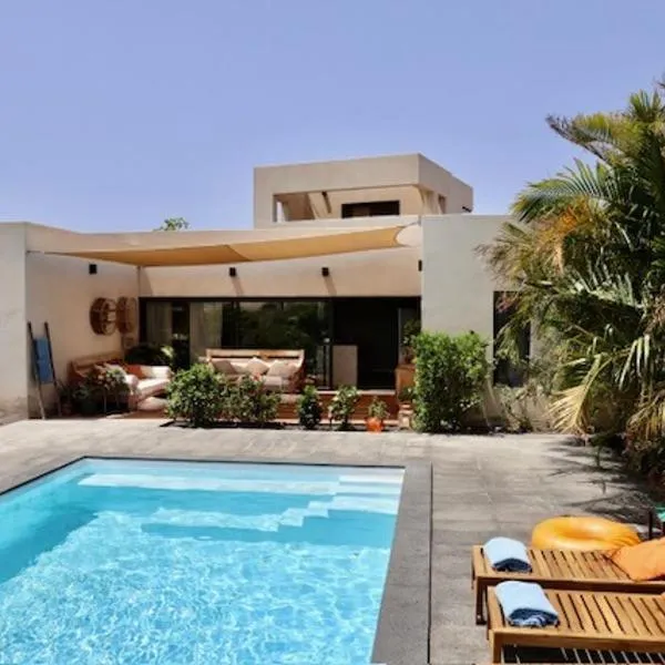 Golden Wave Villa Lajares，位于拉哈雷斯的酒店