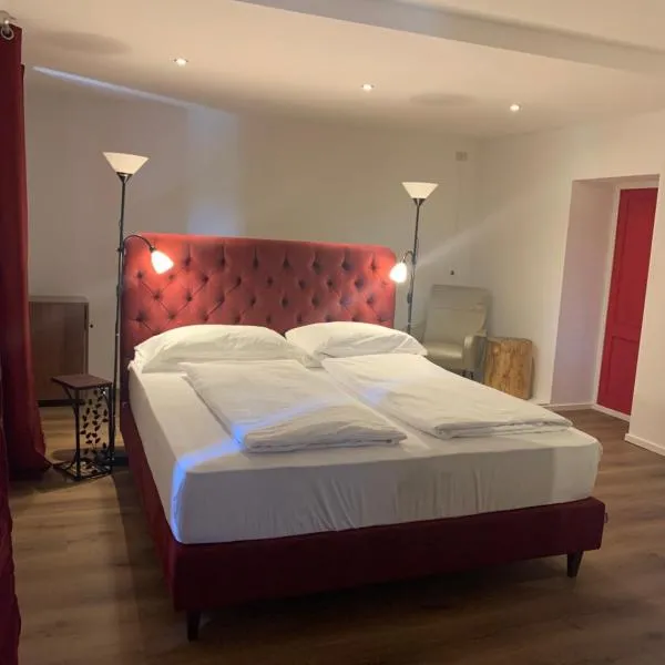 Hotel du Lac Parc & Residence，位于拉瓦罗内的酒店