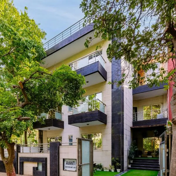 Avanti Manors- Service Apartments，位于古尔冈的酒店