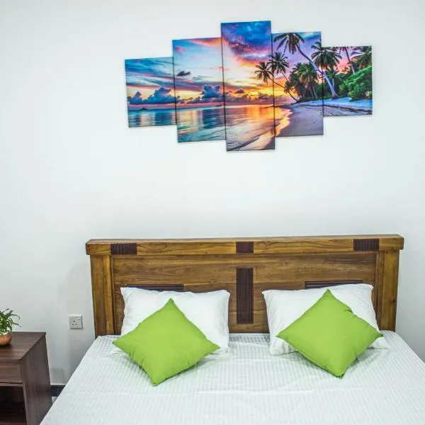 Airport and Paddy View Home Stay，位于卡图纳耶克的酒店