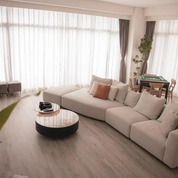 喃参包栋民宿，位于壮围的酒店