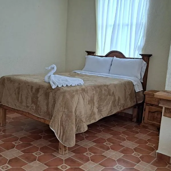 Hotel Renacer，位于圣米格尔雷格拉的酒店