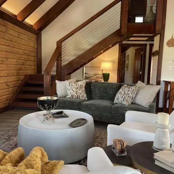 The Barton House - Luxury Mountain Chalet，位于戴维斯的酒店