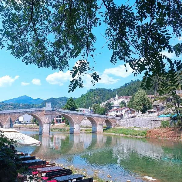 Bridge Town，位于科尼茨的酒店