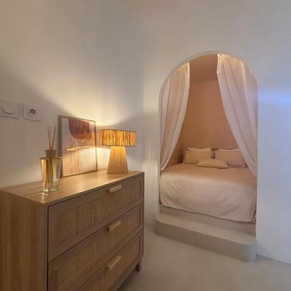 Appartement cosy avec jardin et parking，位于拉西约塔的酒店