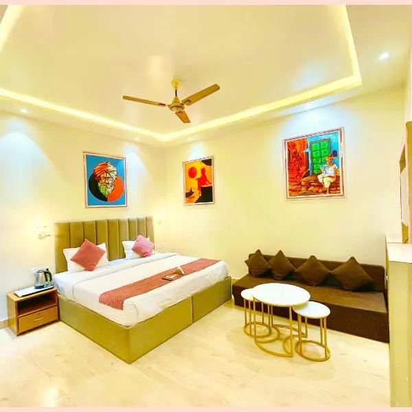 VNS Hotel The Premium THE BANARAS INN -Near Kashi Vishwanath Temple - Free Wi-Fi and Room Service Facilities - BEST HOTEL IN VARANASI，位于瓦拉纳西的酒店