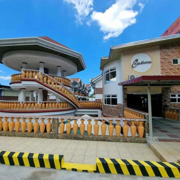 Casablanca Hotel Condominium Resort，位于奥隆阿波的酒店