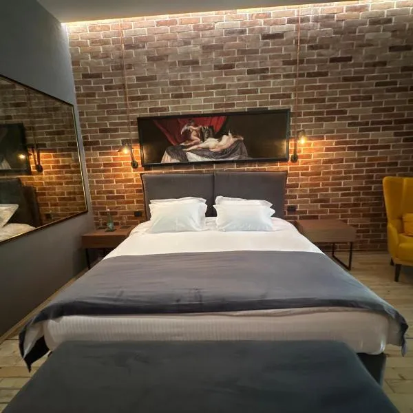 Rozafa Fish City Hotel，位于Labinot-Fushë的酒店