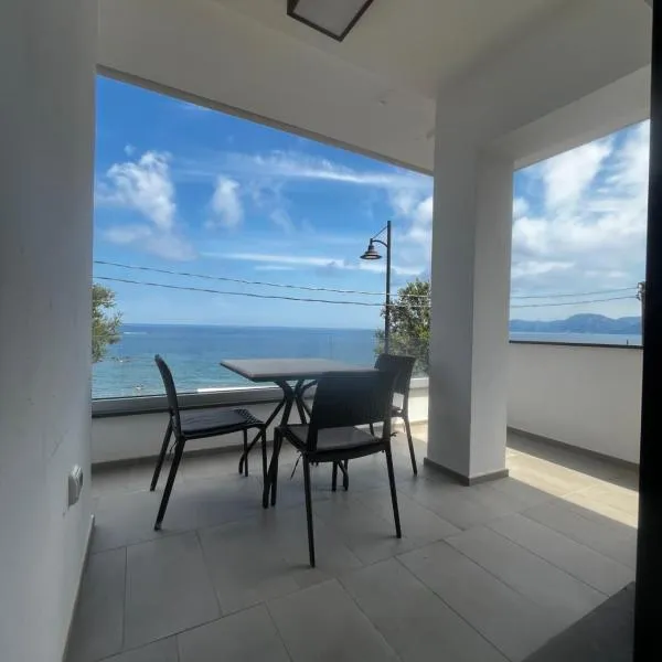 Fronte Mare，位于卡拉古诺内的酒店