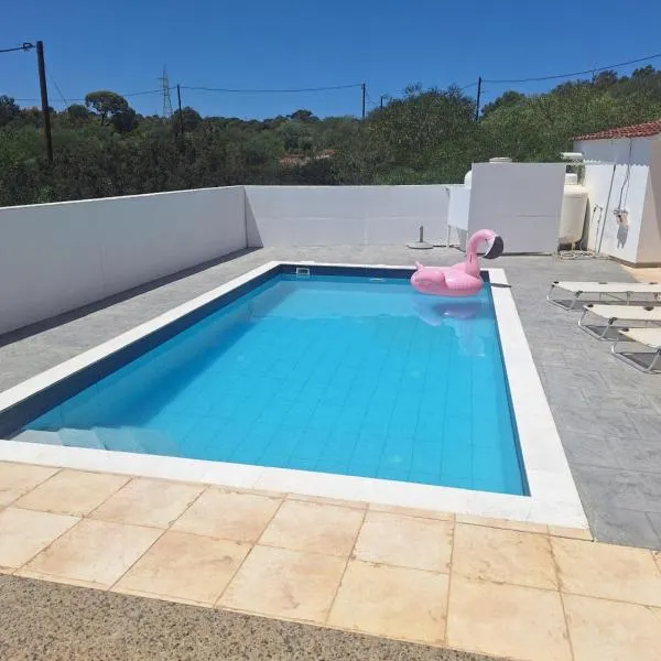 Villa on hill with swimming pool, Agia Napa，位于阿依纳帕的酒店