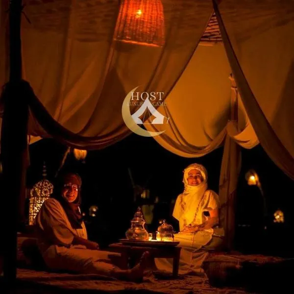 Host Luxury Camp，位于梅尔祖卡的酒店