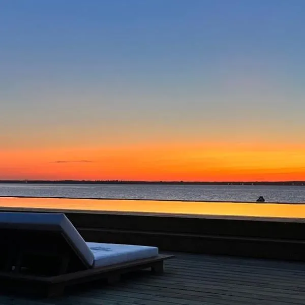 Hôtel de la Plage - Ronce-les-bains，位于龙斯莱班的酒店