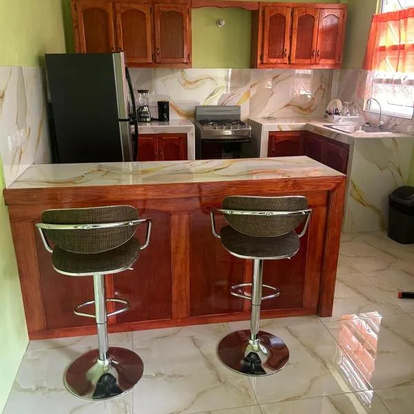 The Rail Apartments，位于Loubiere的酒店