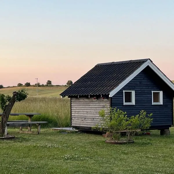 Hyggelig hytte i landlig idyl，位于森讷堡的酒店