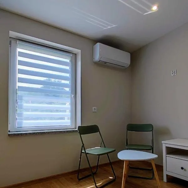 Apartament Wysoka 580 z prywatną łazienką，位于别拉瓦的酒店