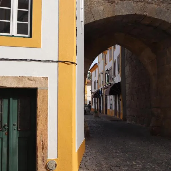 Casa da Porta da Vila，位于尼萨的酒店