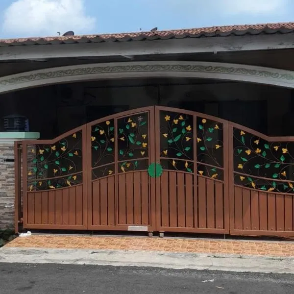 Damai Guest House Malay Only，位于甘孟的酒店