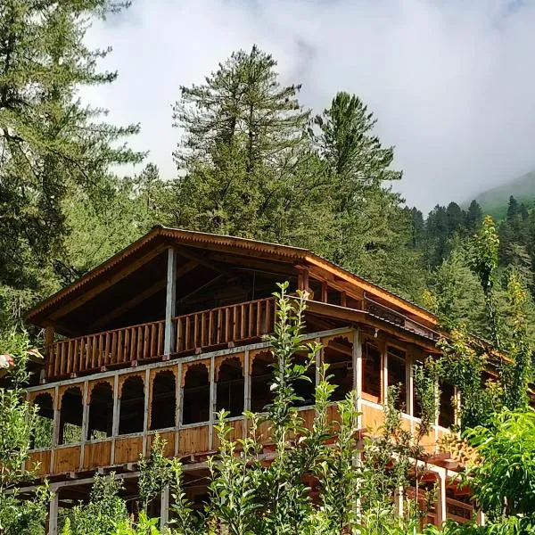 Mysterious Kutla Cottage,Kutla, Tosh，位于Chhorang的酒店