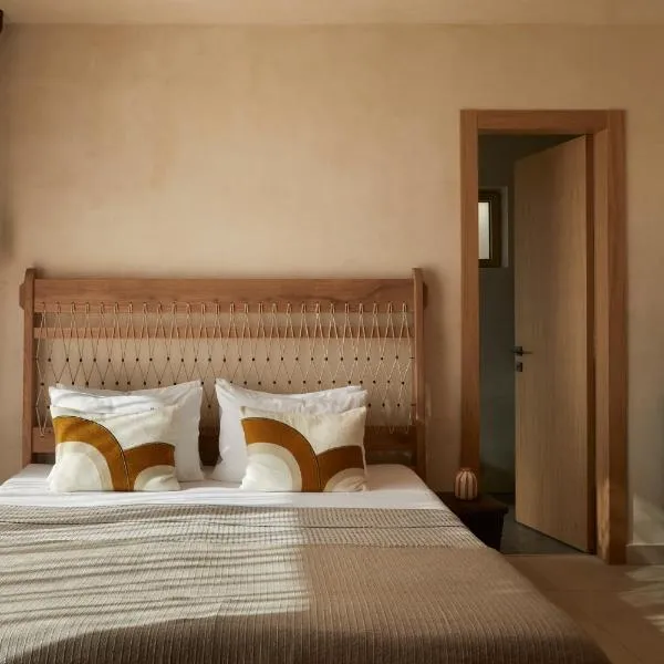 ADĀMA - A Signature Collection by Zálo Spaces - Adults Only，位于马塔拉的酒店