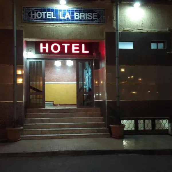 Hotel la brise，位于Les Andalouses的酒店