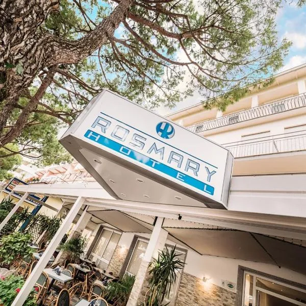 罗斯玛丽酒店，位于利多迪耶索罗的酒店