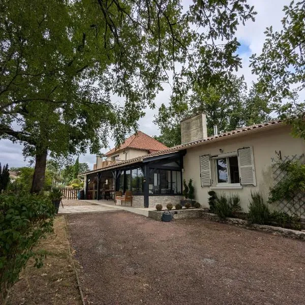 La Chesnaie，位于Bonnes的酒店