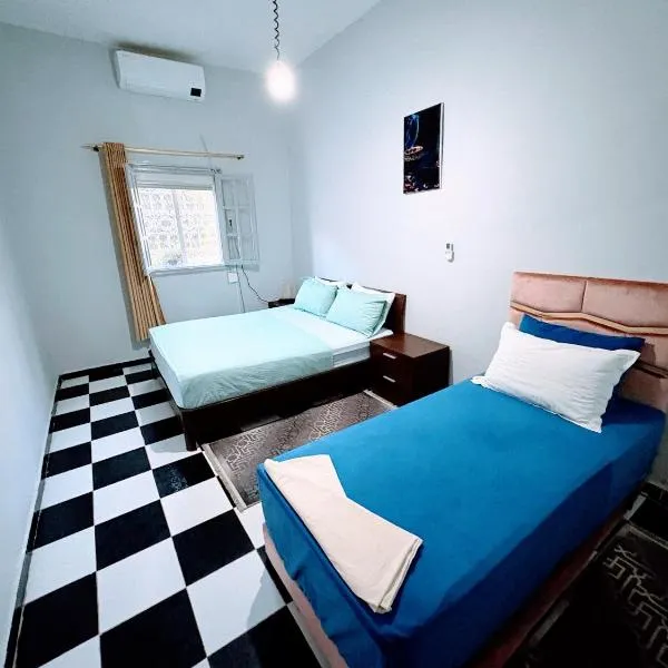 Spacious Apartment with Motorcycle Garage, Free Parking, and Air Conditioning，位于拉希迪耶的酒店