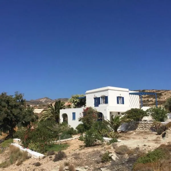 Hilltop house，位于基莫洛斯岛的酒店