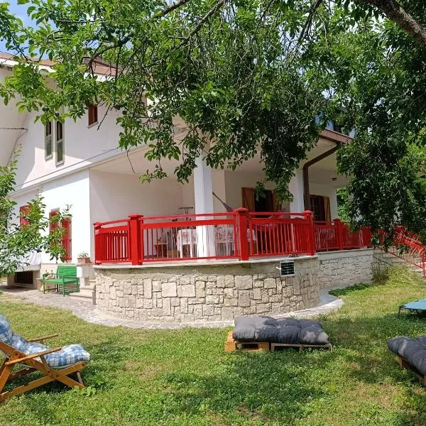 Casa BnB Pappappero Monti della Laga，位于Fioli的酒店