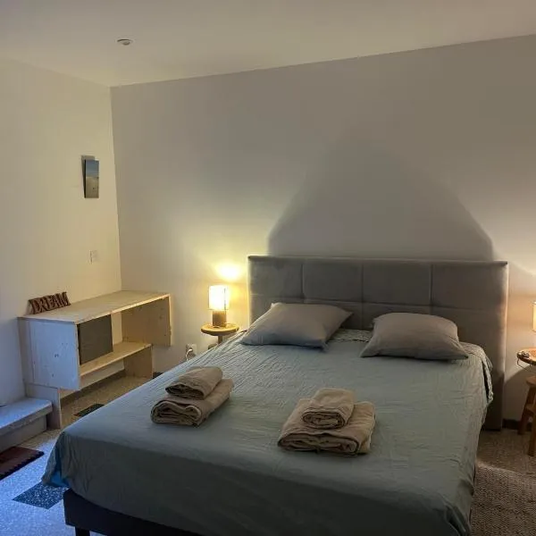 La Maison de Valerie Feng Shui，位于La Livinière的酒店