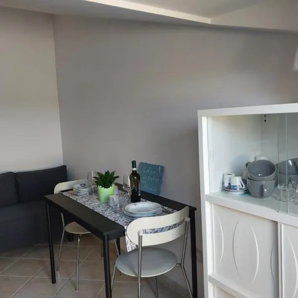 Paoletta Flat，位于皮内托的酒店