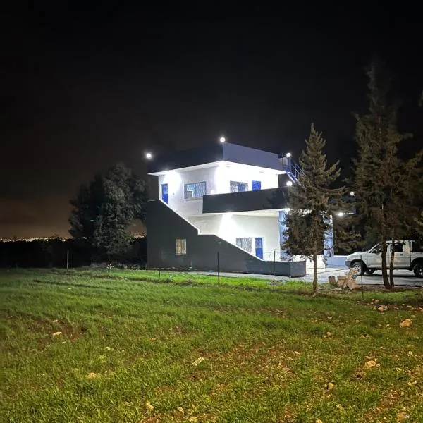 Beit Philodemus 2，位于乌姆盖斯的酒店