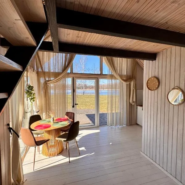 Sunset Village，位于阿格洛纳的酒店