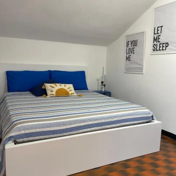 La casa al mare，位于阿拉西奥的酒店