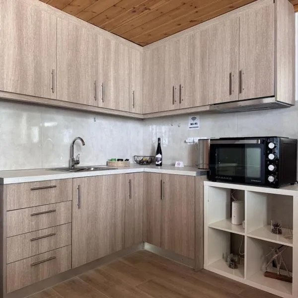 Tsakoniki filoxenia!，位于利昂尼迪翁的酒店