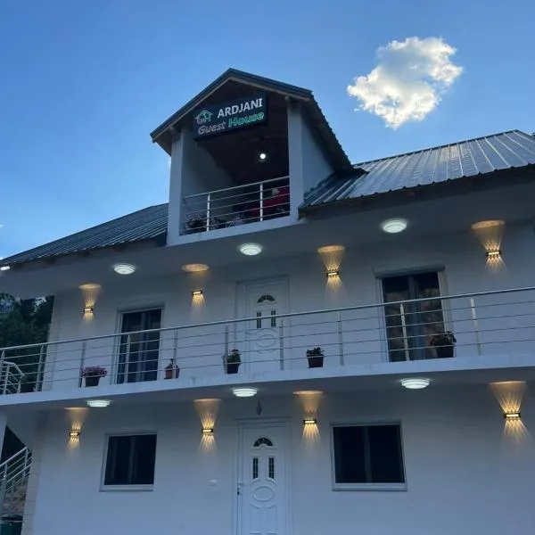 Ardiani Guesthouse，位于瓦勒博内的酒店