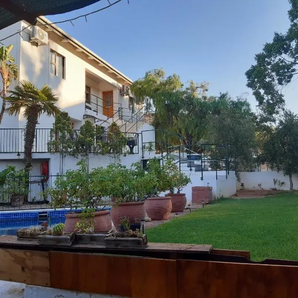 The Olive Tree Guest House，位于斯普林博克的酒店