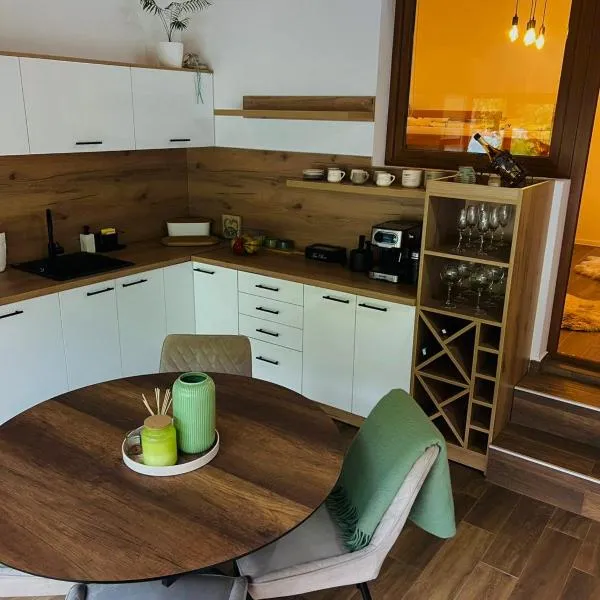 Apartman Nika，位于耶蒂斯特的酒店