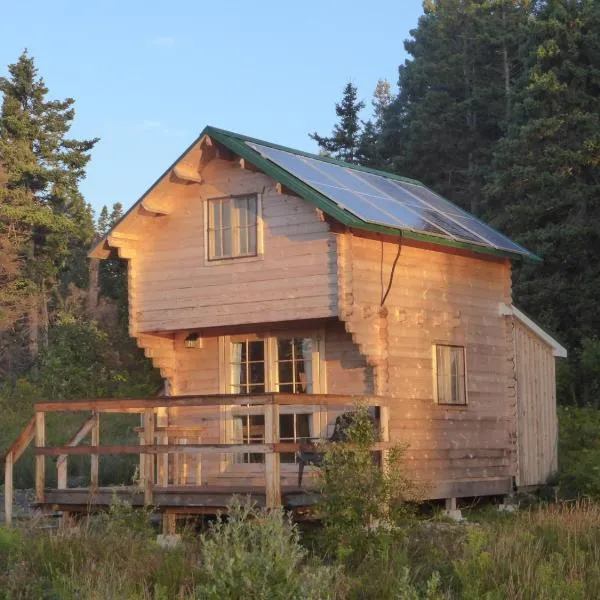 North Shore Retreat - OFF-GRID - OCEANfront，位于Indian Brook的酒店