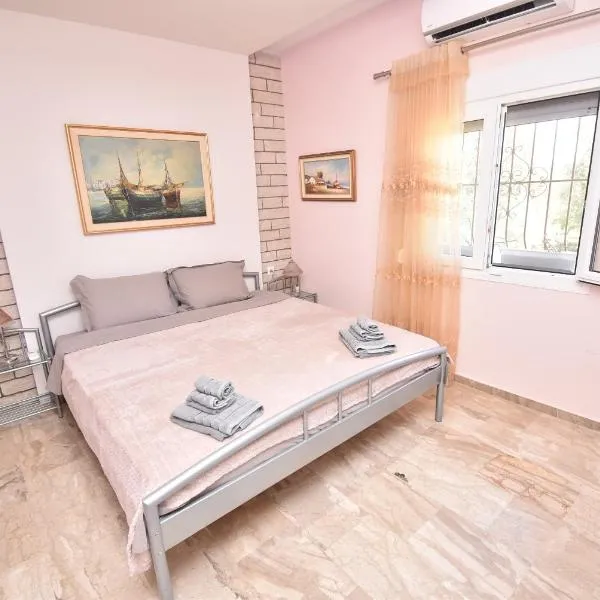 Villa Meli，位于索佐波尔的酒店