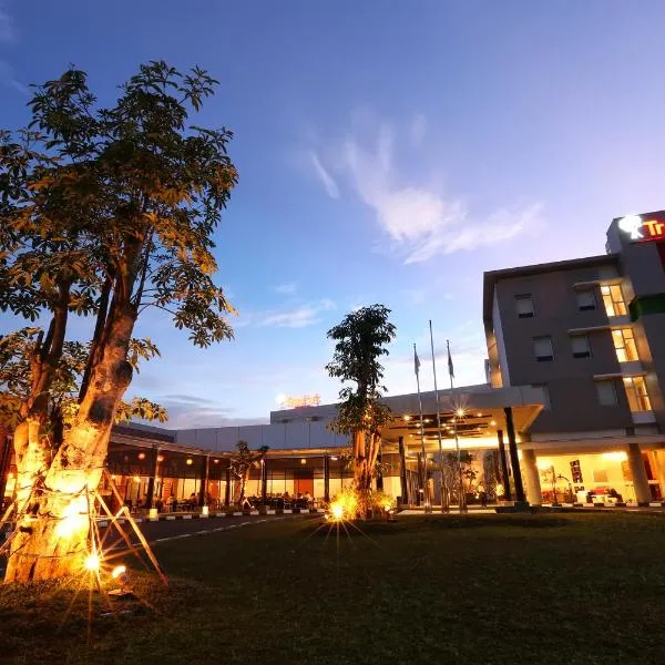 马辰树公园酒店，位于Pulaubiruang的酒店
