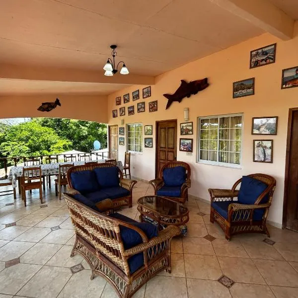 Oliver Fishing B&B，位于博卡奇卡的酒店