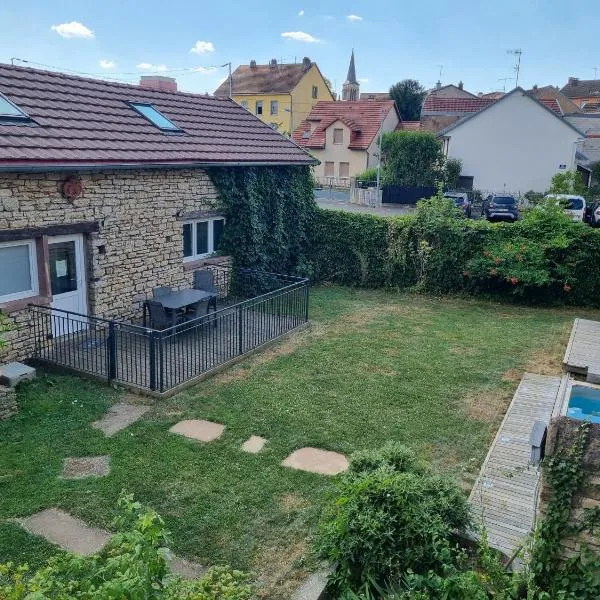 Jolie maison de centre-ville: Le Tournesac，位于Héricourt的酒店