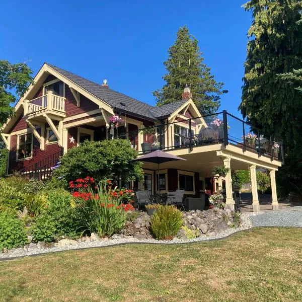 Ladysmith Harbour View House，位于莱迪史密斯的酒店
