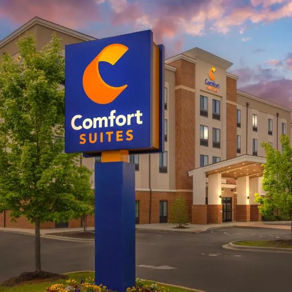 Comfort Suites Greensboro-High Point，位于格林斯伯勒的酒店