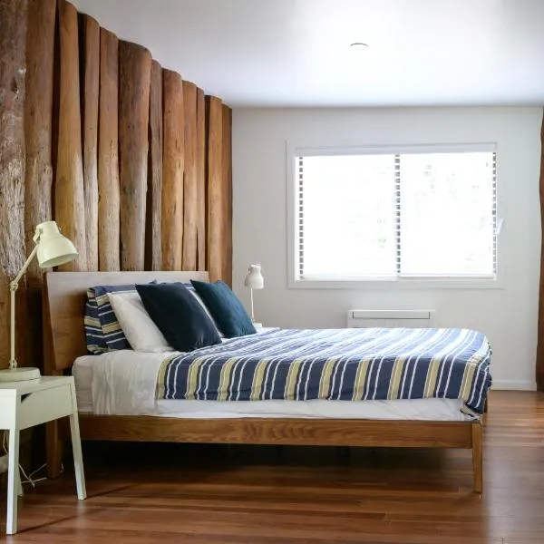 Snows Creek Retreat - The Creek House，位于Upper Coopers Creek的酒店