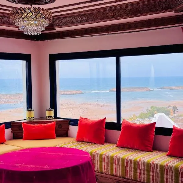 Le grand château Vue sur Mer uniquement les familles，位于沃利迪耶的酒店