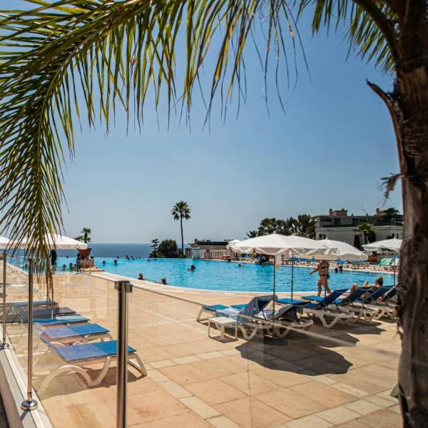 Apartement de standing, Piscine, Tennis, Plage，位于戛纳的酒店