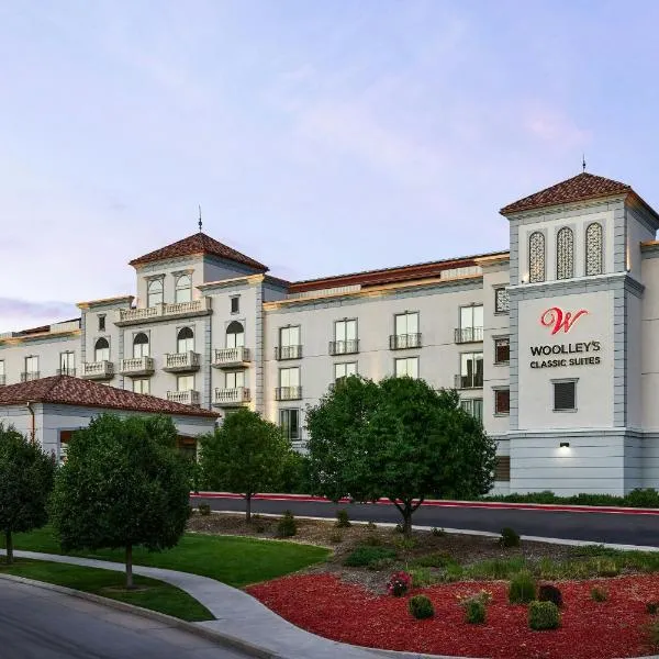 Woolley's Classic Suites，位于奥罗拉的酒店
