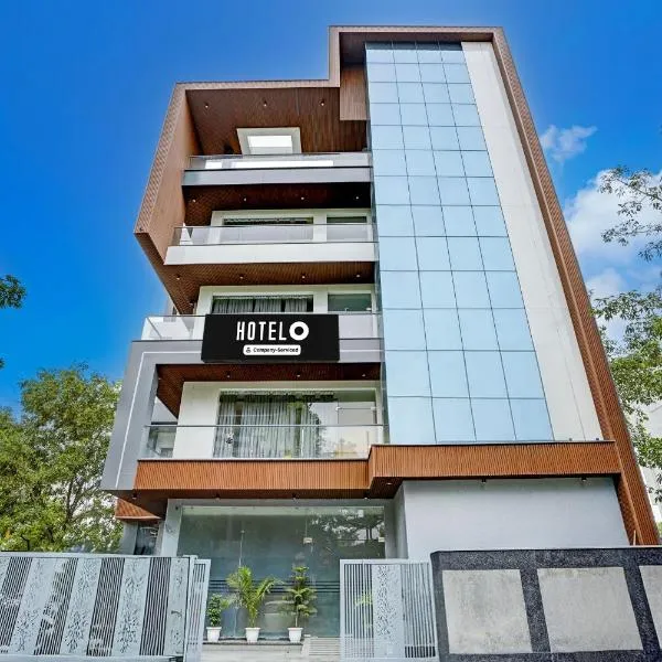 Super Hotel O Expo Mart Ansal Golf Link 1，位于大诺伊达的酒店